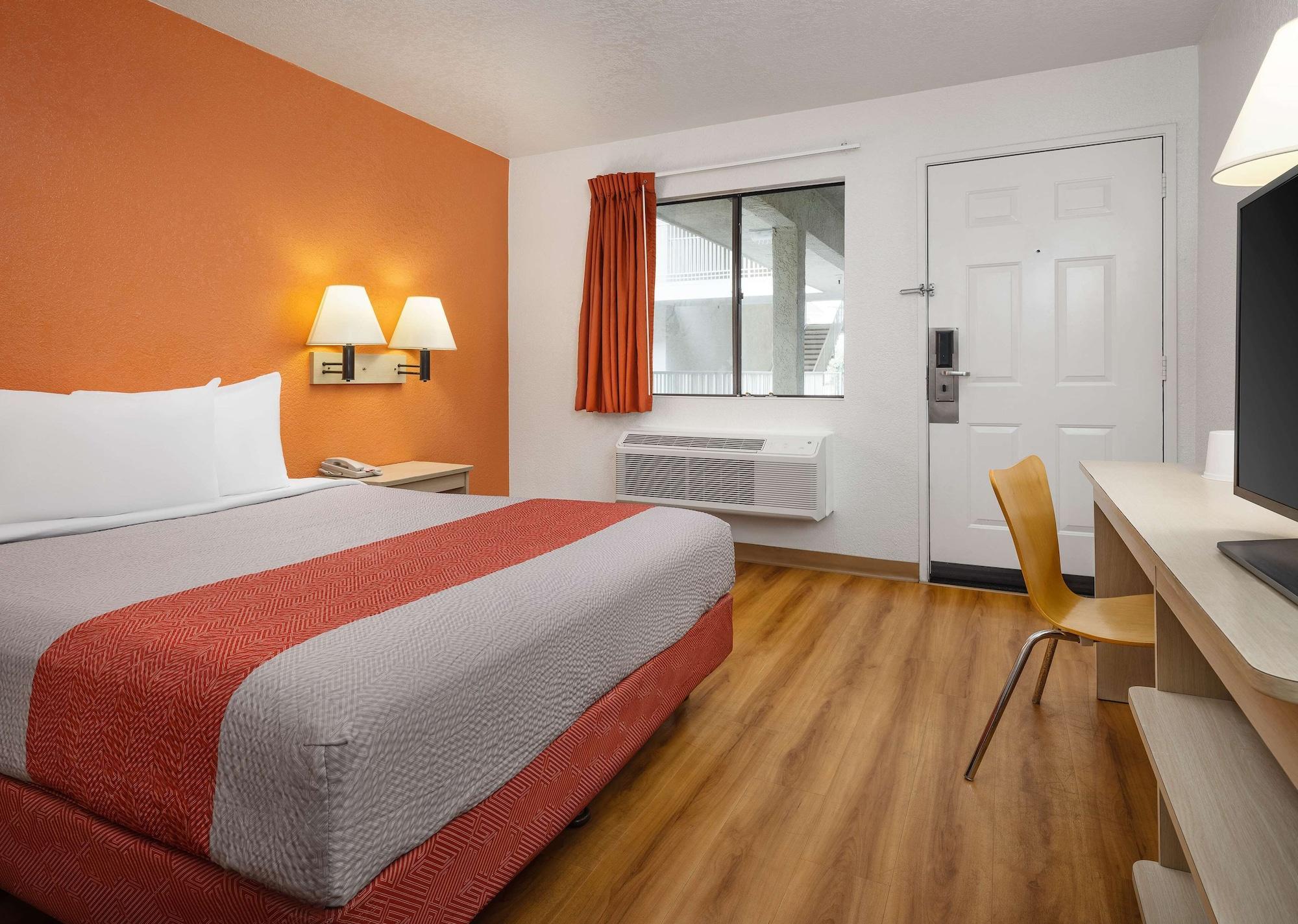 Motel 6-Buena Park, Ca - Knotts Berry Farm - Disneyland Εξωτερικό φωτογραφία