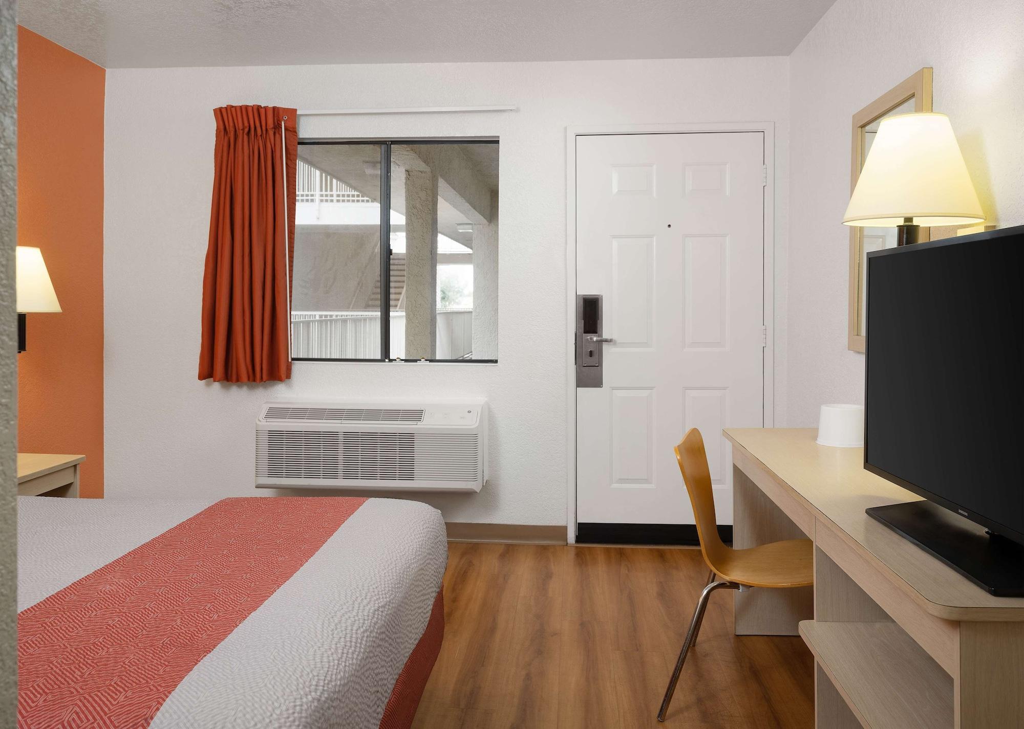 Motel 6-Buena Park, Ca - Knotts Berry Farm - Disneyland Εξωτερικό φωτογραφία