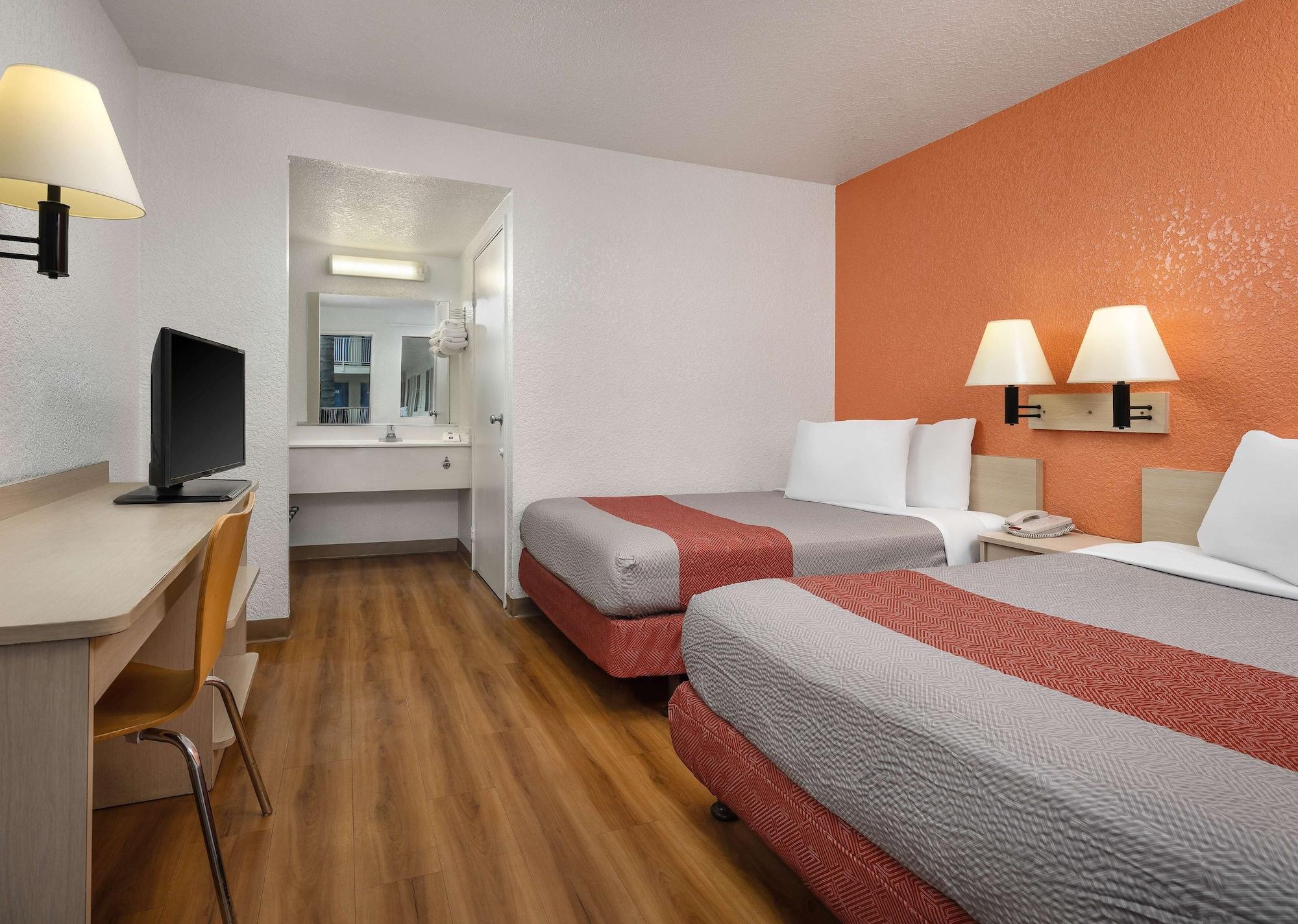 Motel 6-Buena Park, Ca - Knotts Berry Farm - Disneyland Εξωτερικό φωτογραφία