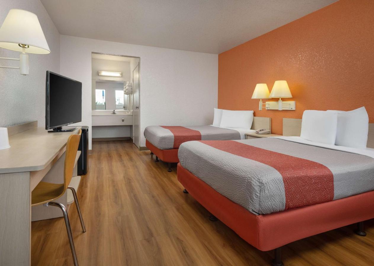 Motel 6-Buena Park, Ca - Knotts Berry Farm - Disneyland Εξωτερικό φωτογραφία