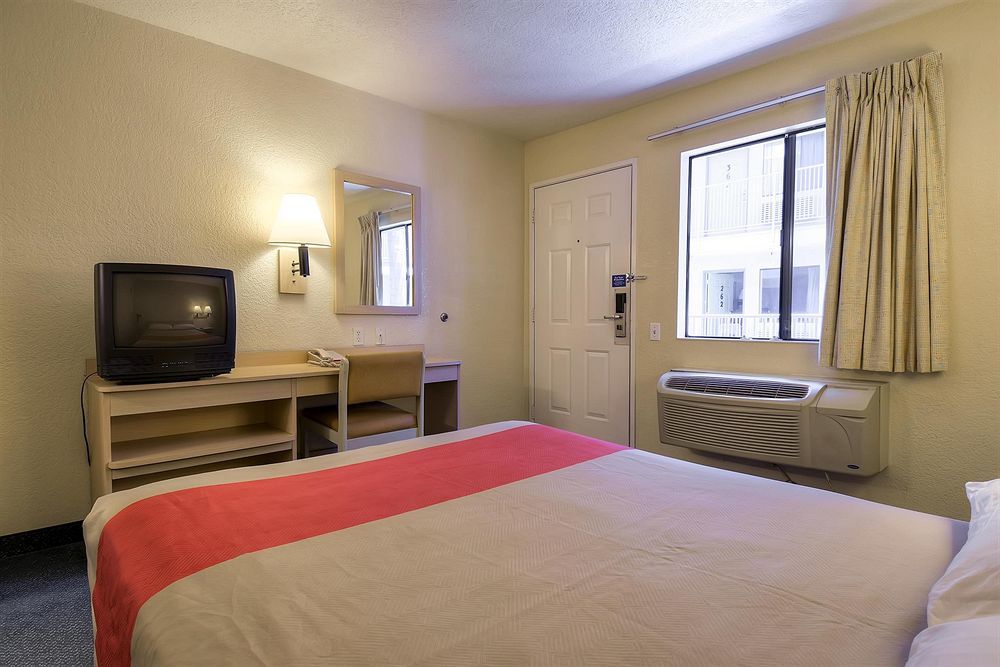 Motel 6-Buena Park, Ca - Knotts Berry Farm - Disneyland Εξωτερικό φωτογραφία
