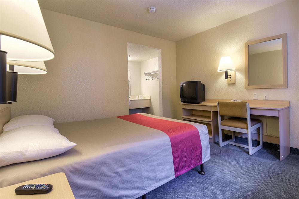 Motel 6-Buena Park, Ca - Knotts Berry Farm - Disneyland Εξωτερικό φωτογραφία