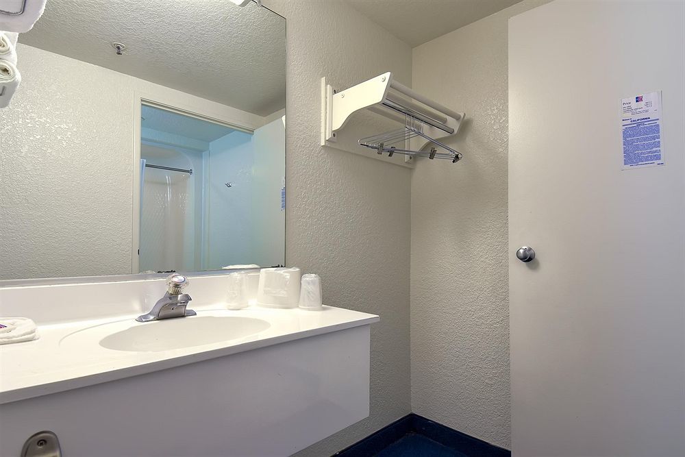 Motel 6-Buena Park, Ca - Knotts Berry Farm - Disneyland Εξωτερικό φωτογραφία