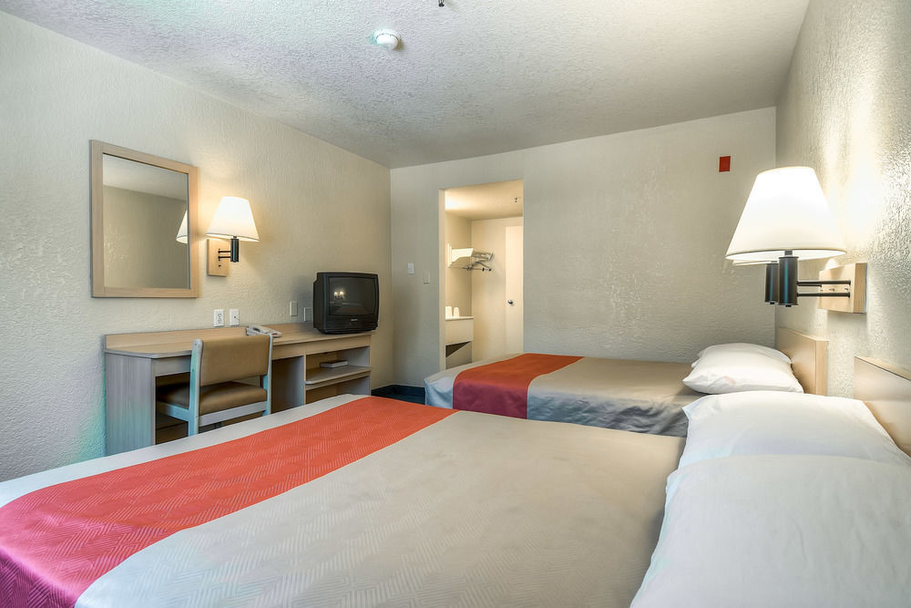 Motel 6-Buena Park, Ca - Knotts Berry Farm - Disneyland Εξωτερικό φωτογραφία