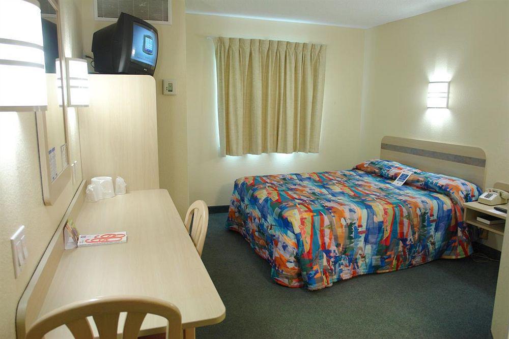 Motel 6-Buena Park, Ca - Knotts Berry Farm - Disneyland Εξωτερικό φωτογραφία